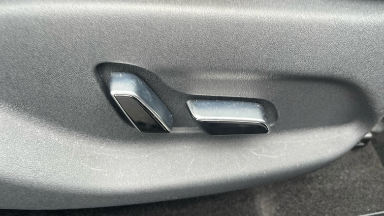 BYD Dolphin 150kW Comfort 60.4kWh Auto Electric Hatchback